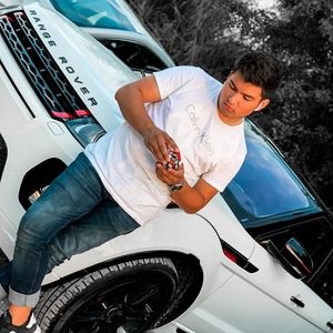 Meet your Posher, Felipe